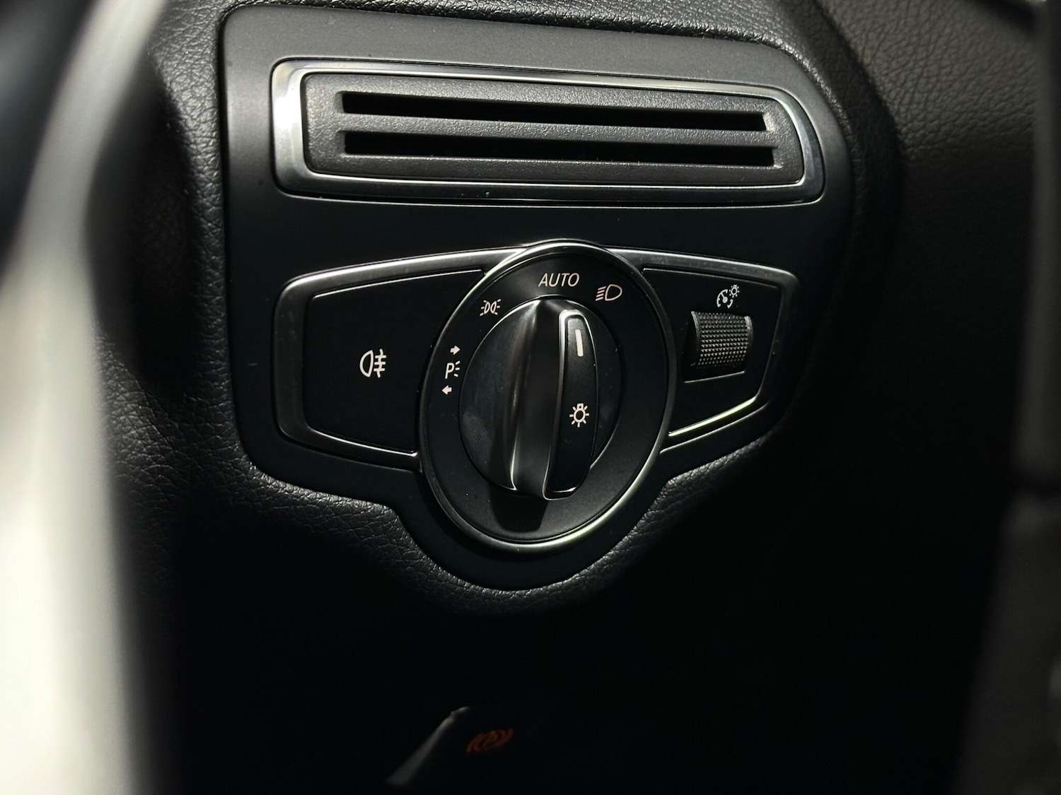 Used Mercedes-Benz C Class 2018 for sale - 76878819: Photo 17