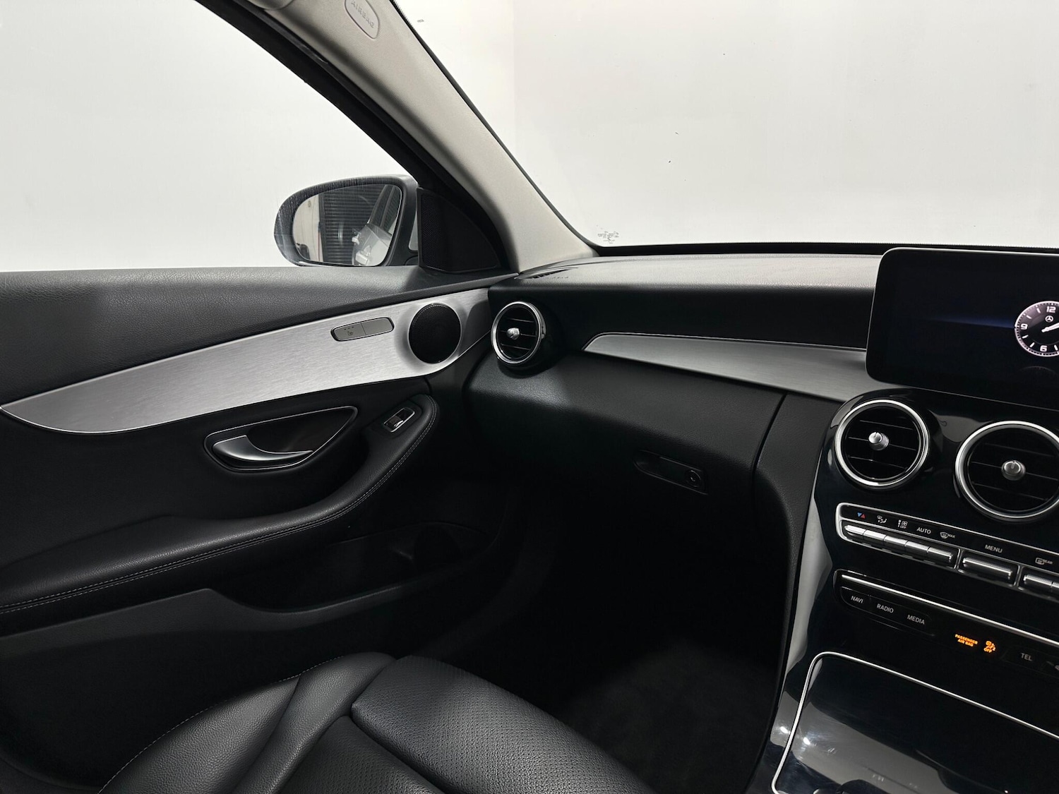 Used Mercedes-Benz C Class 2018 for sale - 76878819: Photo 27