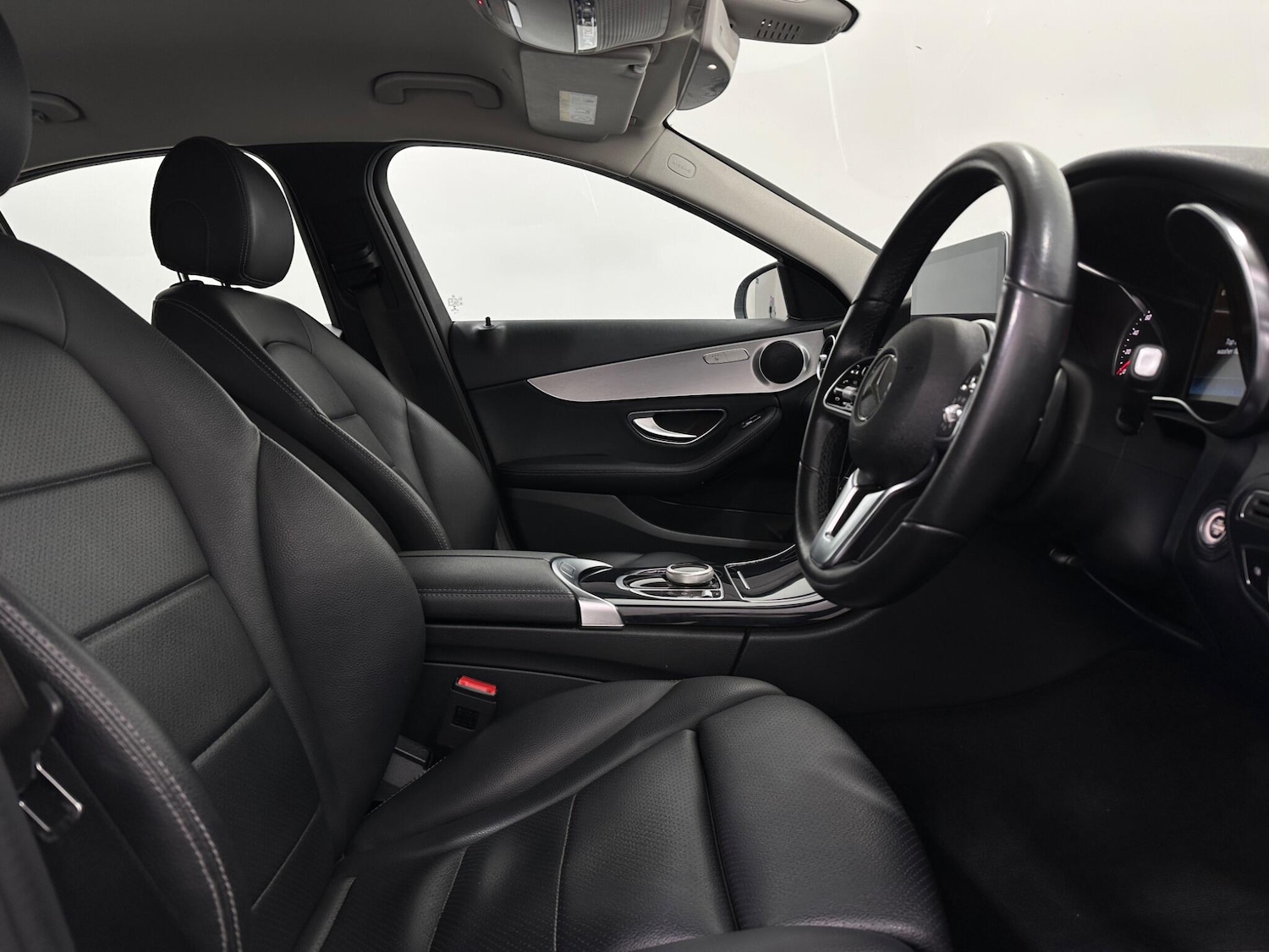 Used Mercedes-Benz C Class 2018 for sale - 76878819: Photo 31