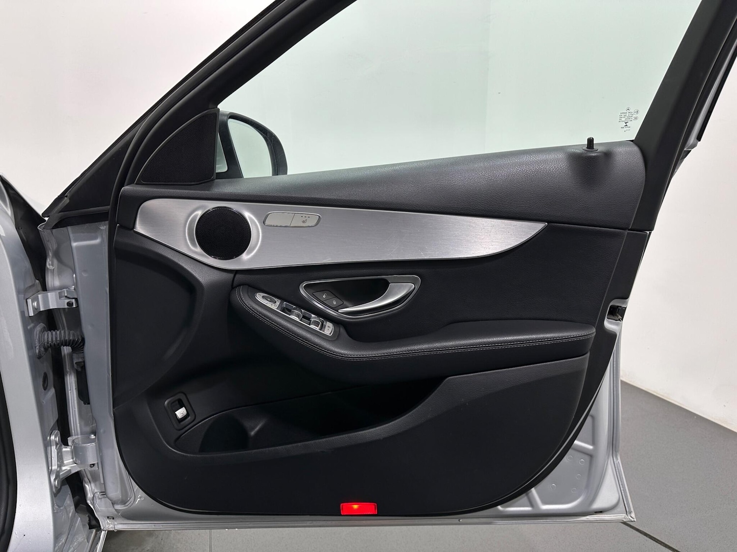 Used Mercedes-Benz C Class 2018 for sale - 76878819: Photo 33