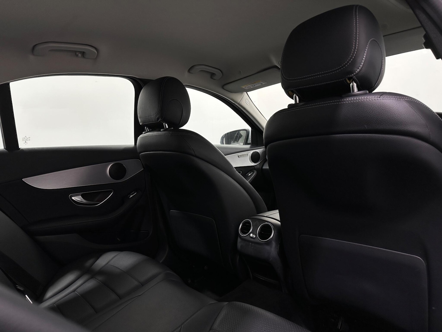 Used Mercedes-Benz C Class 2018 for sale - 76878819: Photo 41