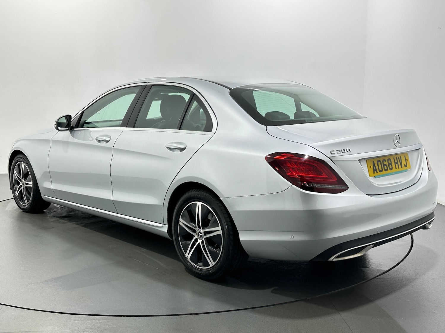 Used Mercedes-Benz C Class 2018 for sale - 76878819: Photo 6