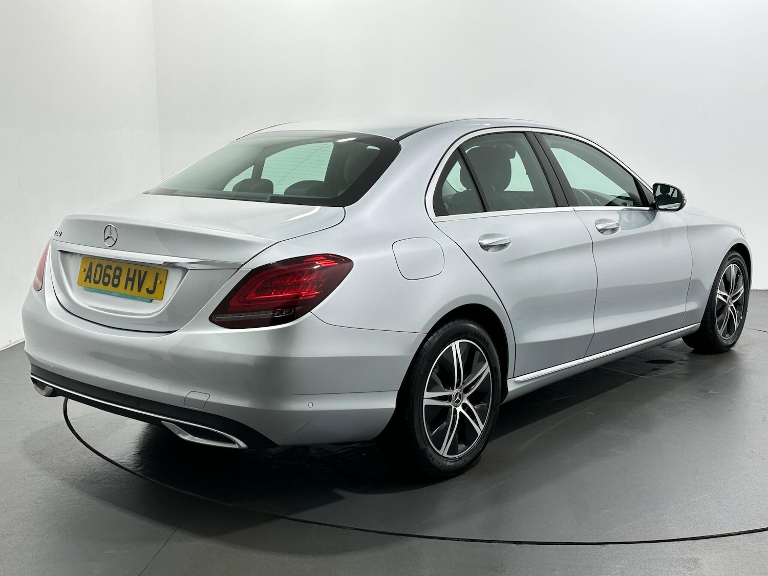 Used Mercedes-Benz C Class 2018 for sale - 76878819: Photo 8