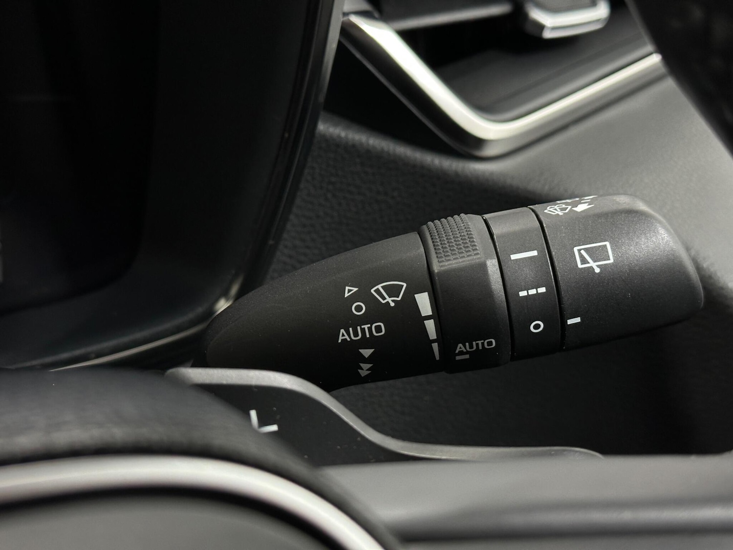 Used Toyota Corolla 2019 for sale - 76878575: Photo 15