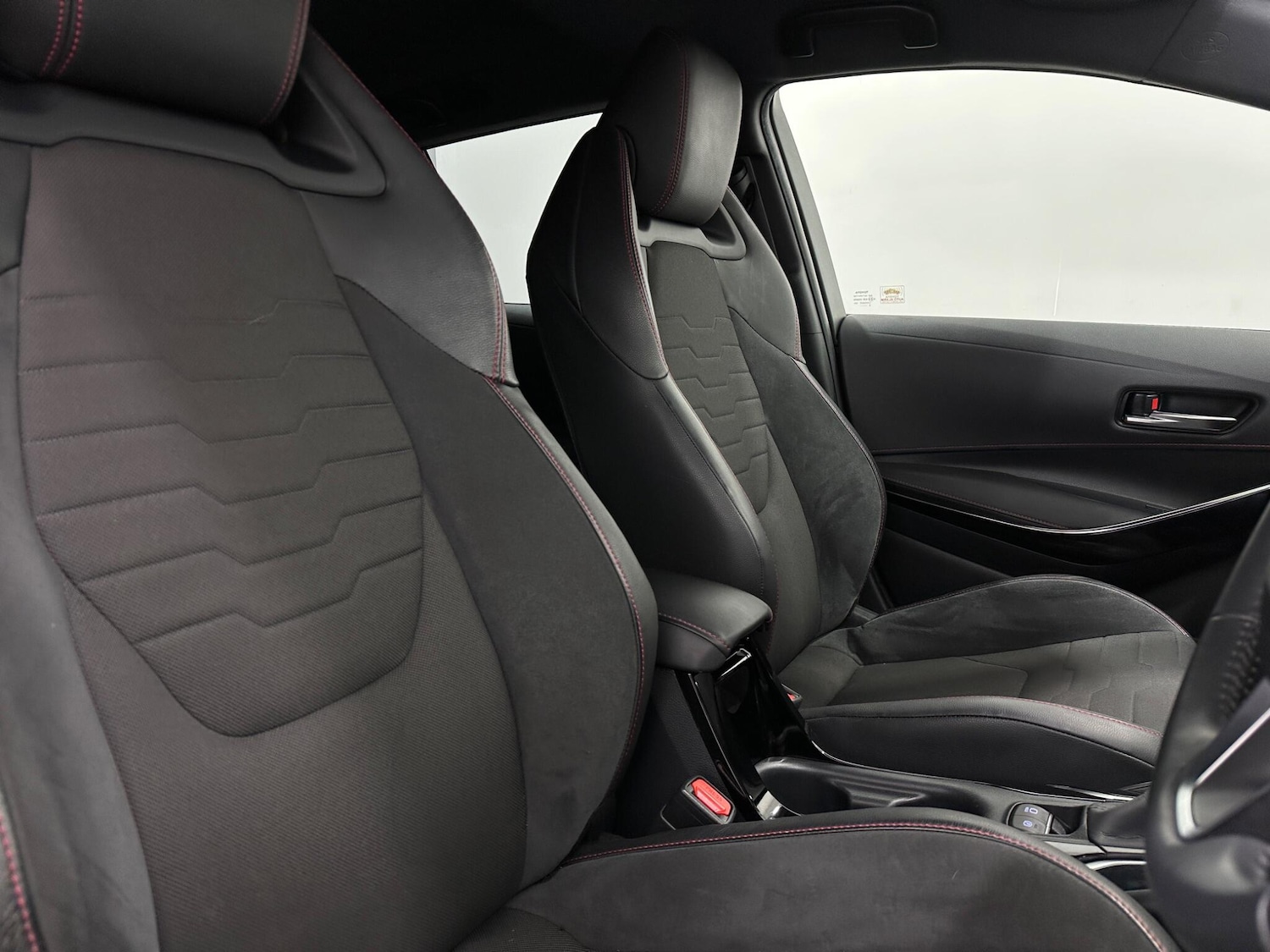 Used Toyota Corolla 2019 for sale - 76878575: Photo 31