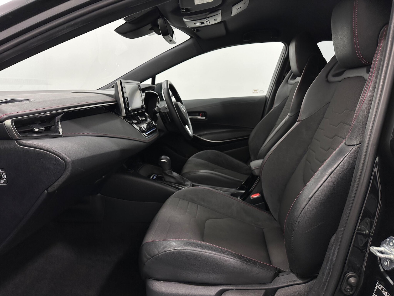 Used Toyota Corolla 2019 for sale - 76878575: Photo 32