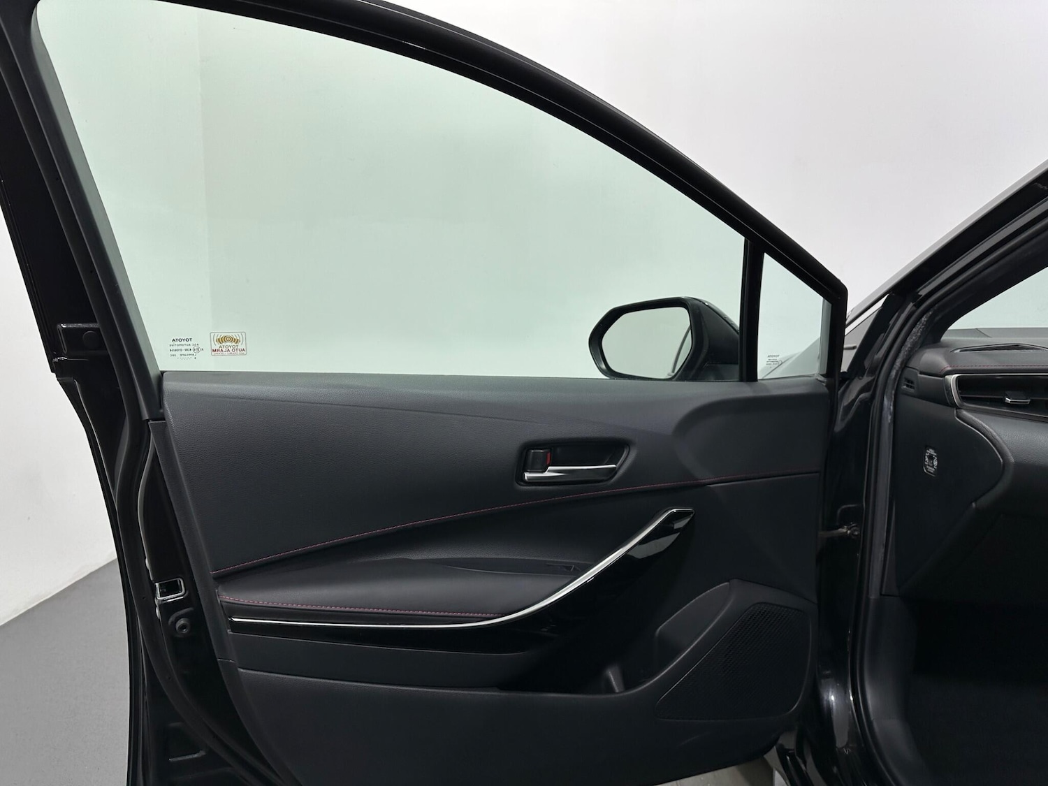 Used Toyota Corolla 2019 for sale - 76878575: Photo 35