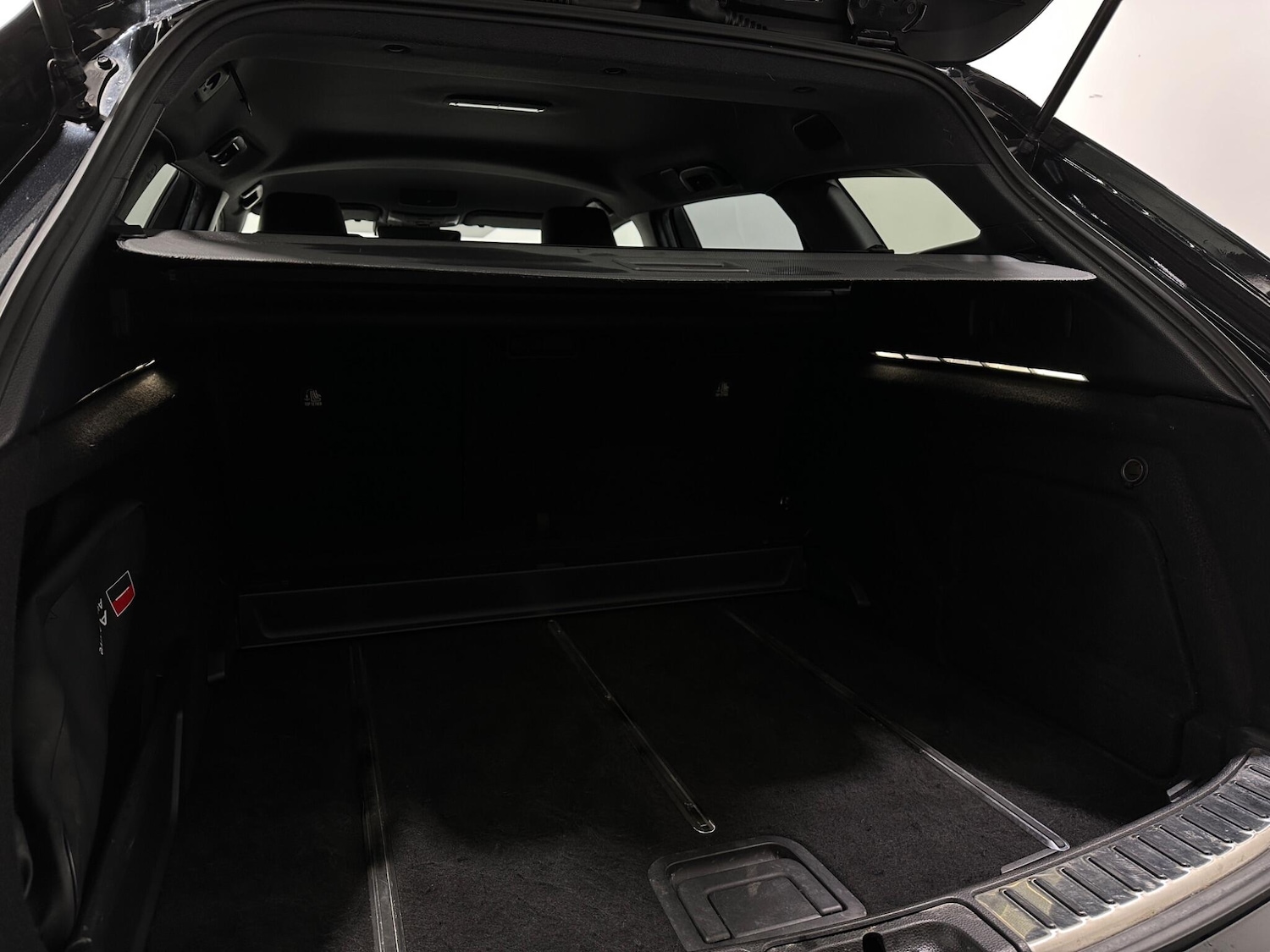 Used Toyota Corolla 2019 for sale - 76878575: Photo 45