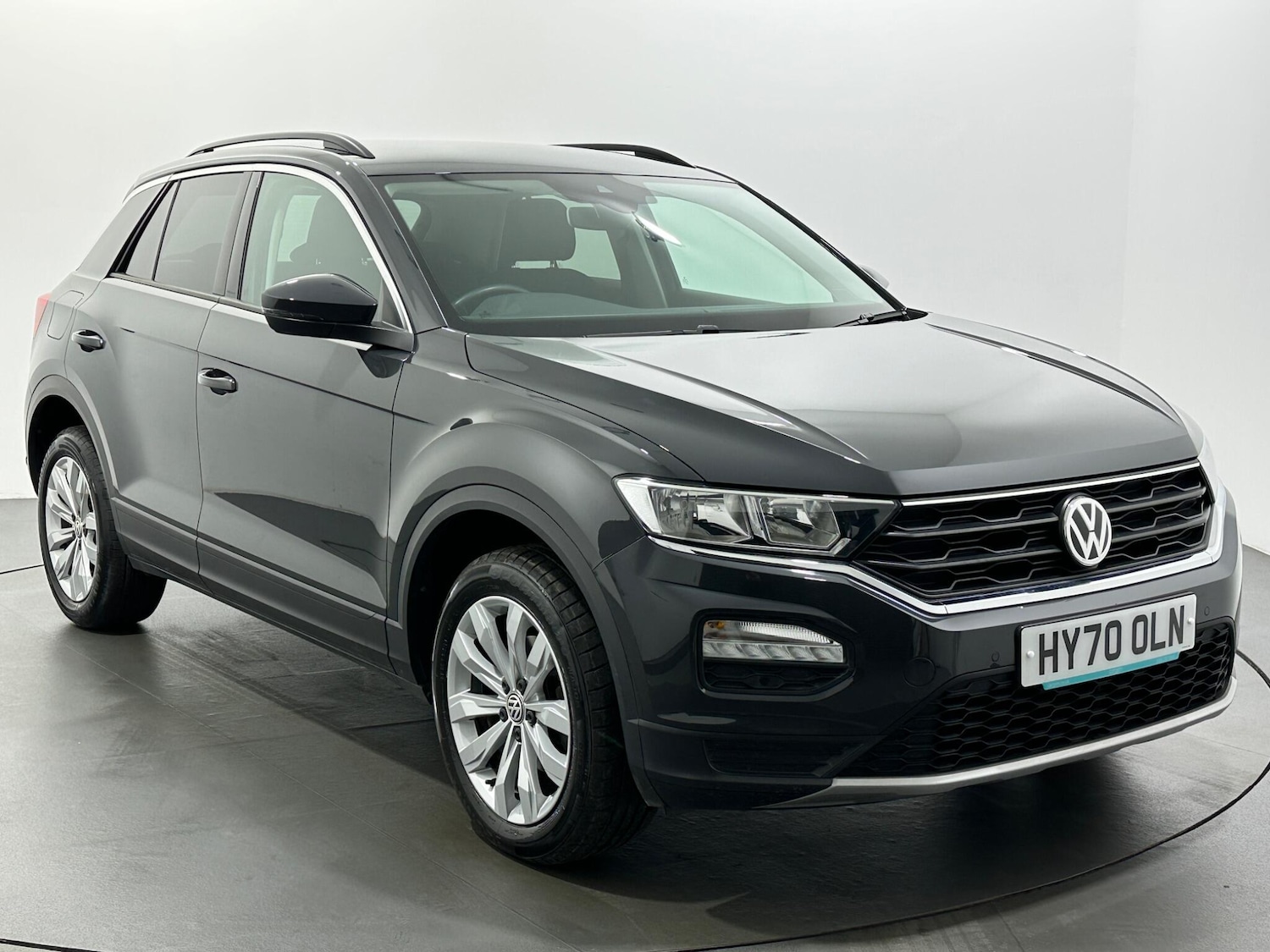 Used Volkswagen T-Roc 2020 for sale - 76878883: Photo 1
