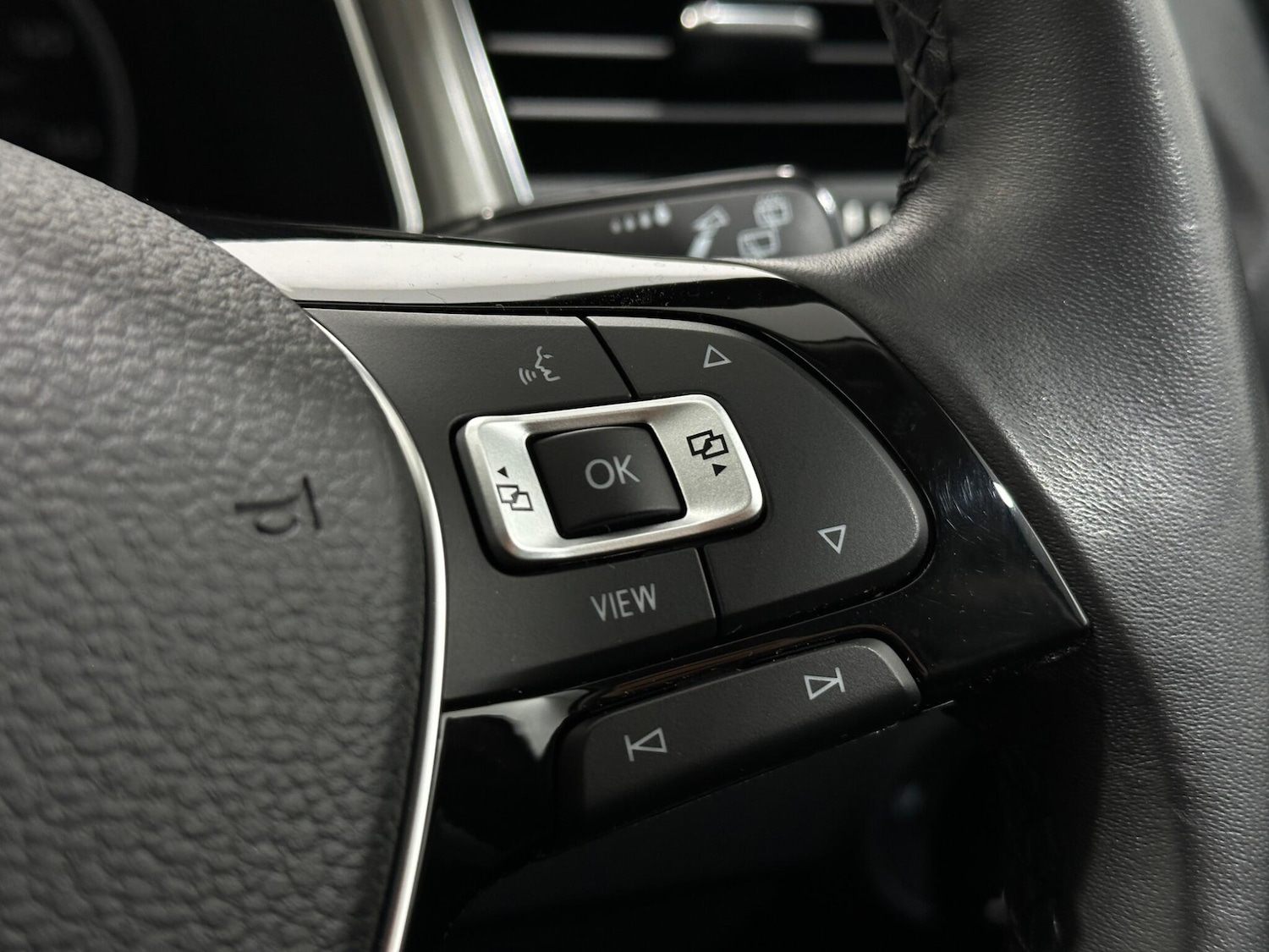 Used Volkswagen T-Roc 2020 for sale - 76878883: Photo 15