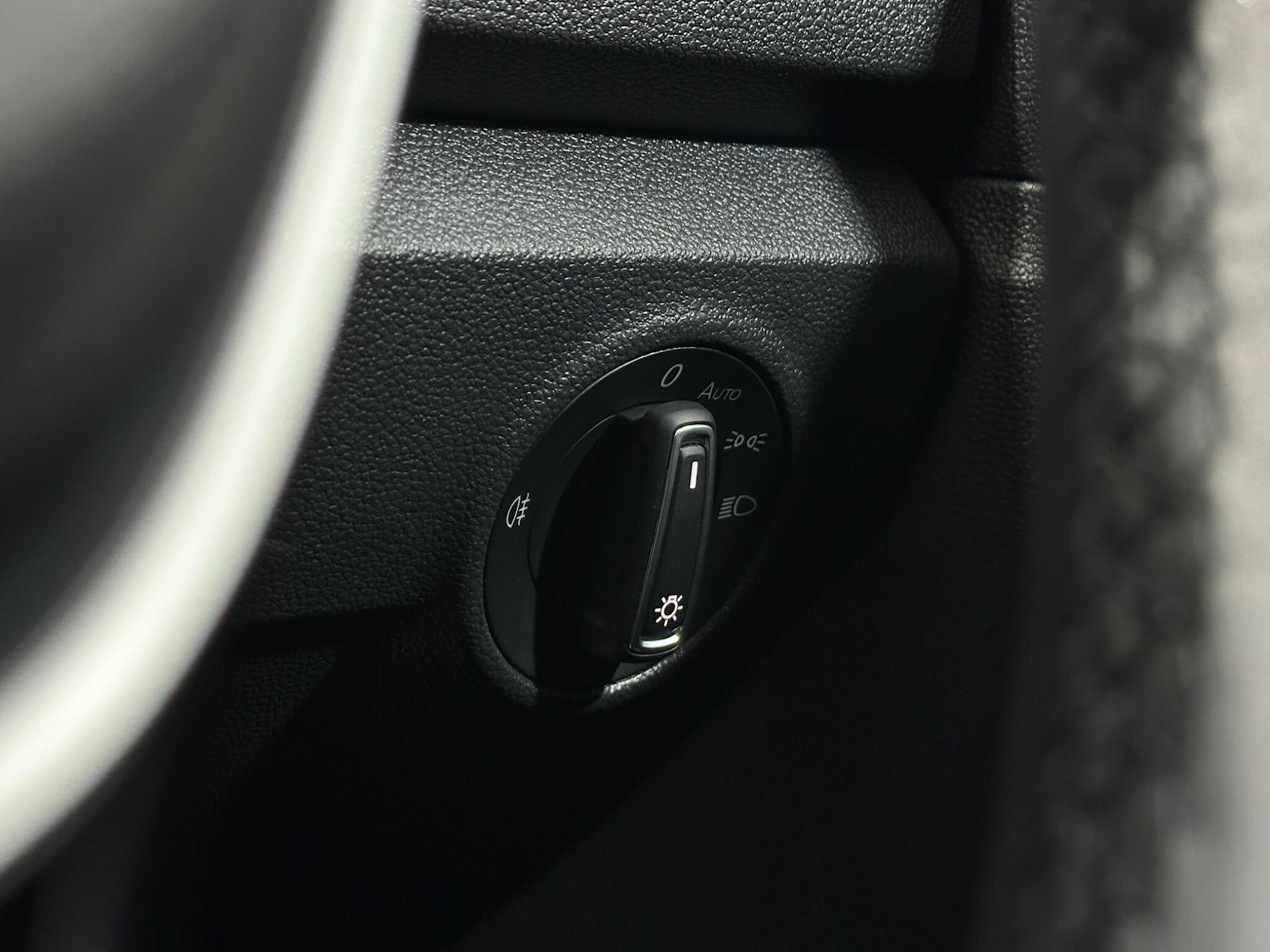 Used Volkswagen T-Roc 2020 for sale - 76878883: Photo 17