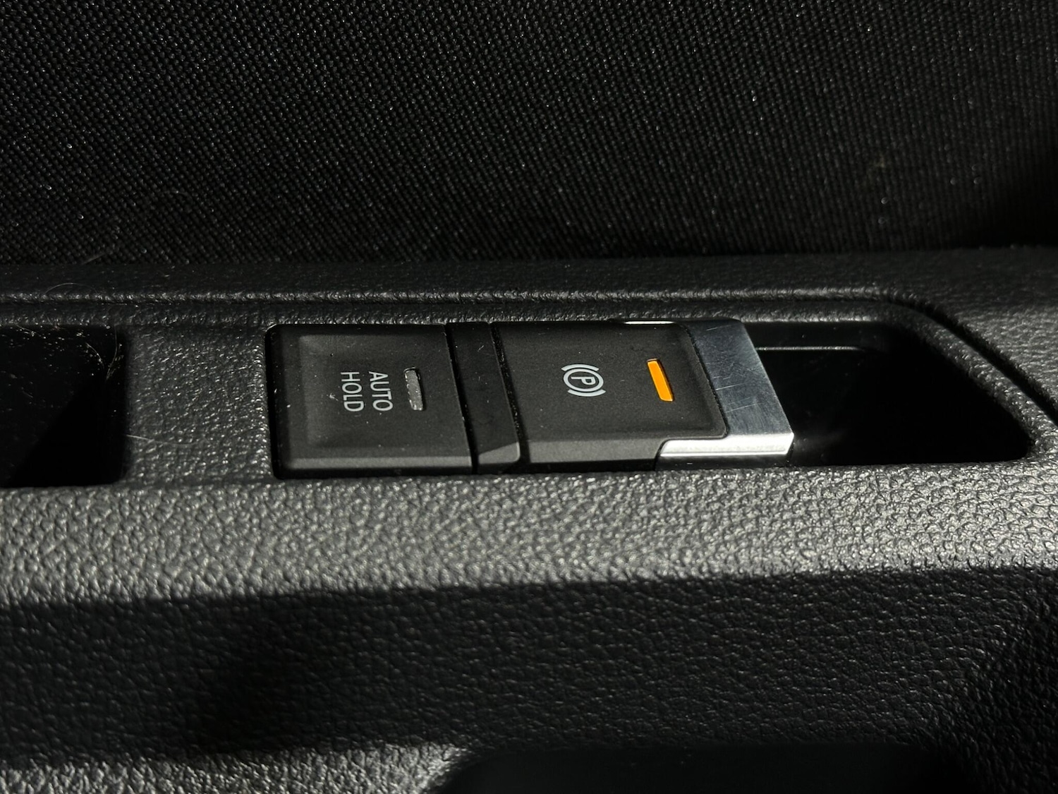 Used Volkswagen T-Roc 2020 for sale - 76878883: Photo 20