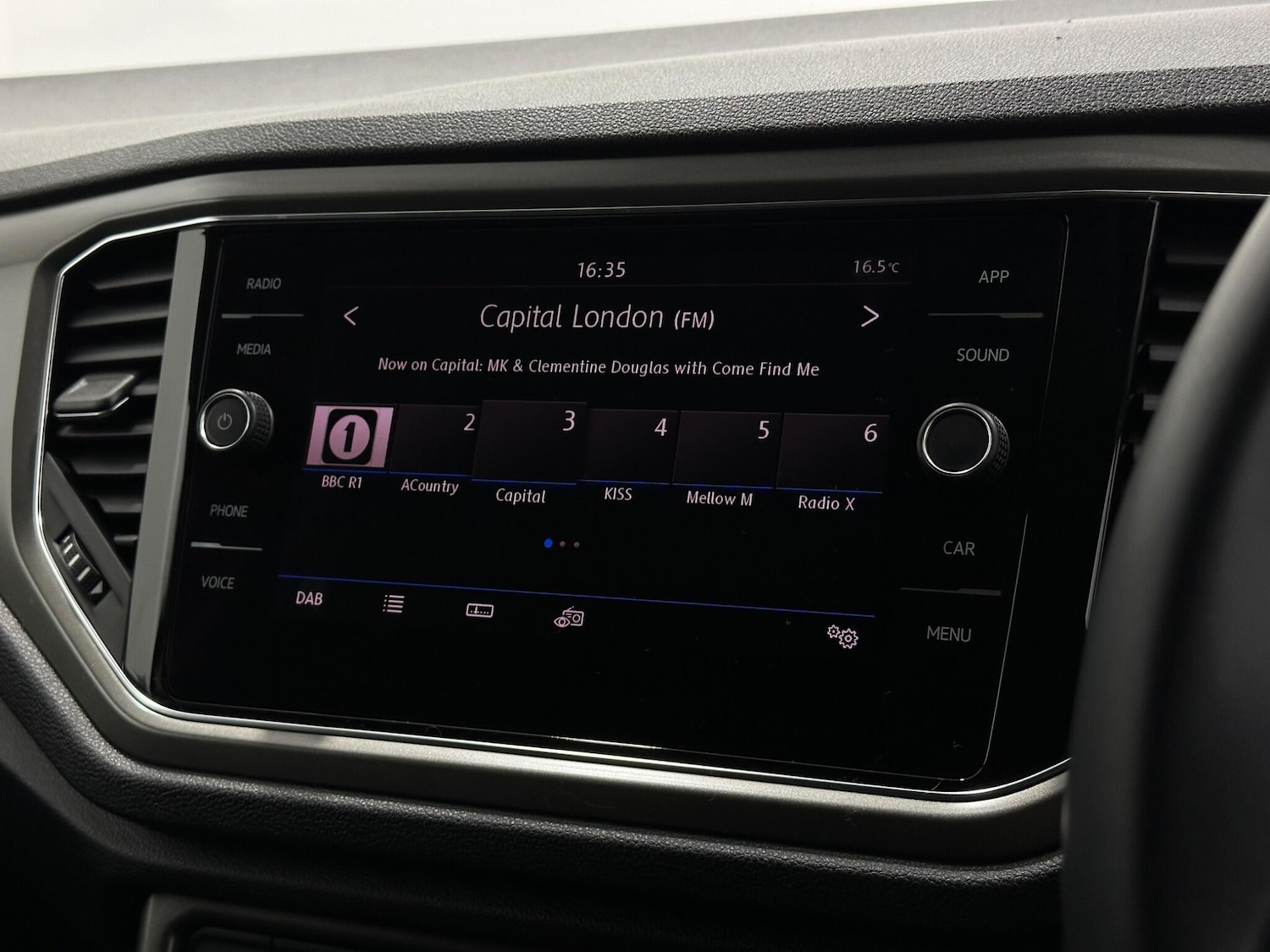 Used Volkswagen T-Roc 2020 for sale - 76878883: Photo 22