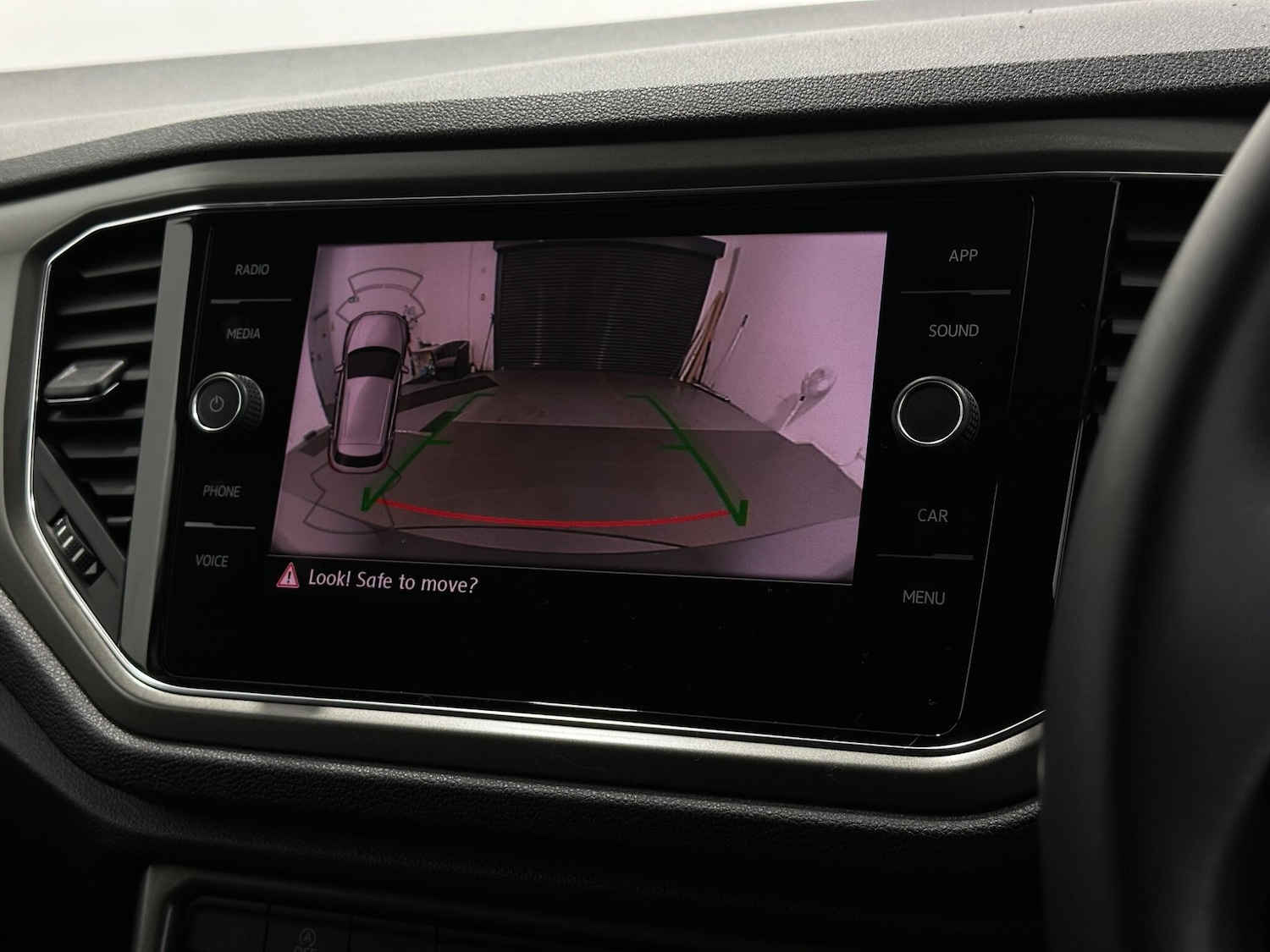 Used Volkswagen T-Roc 2020 for sale - 76878883: Photo 25