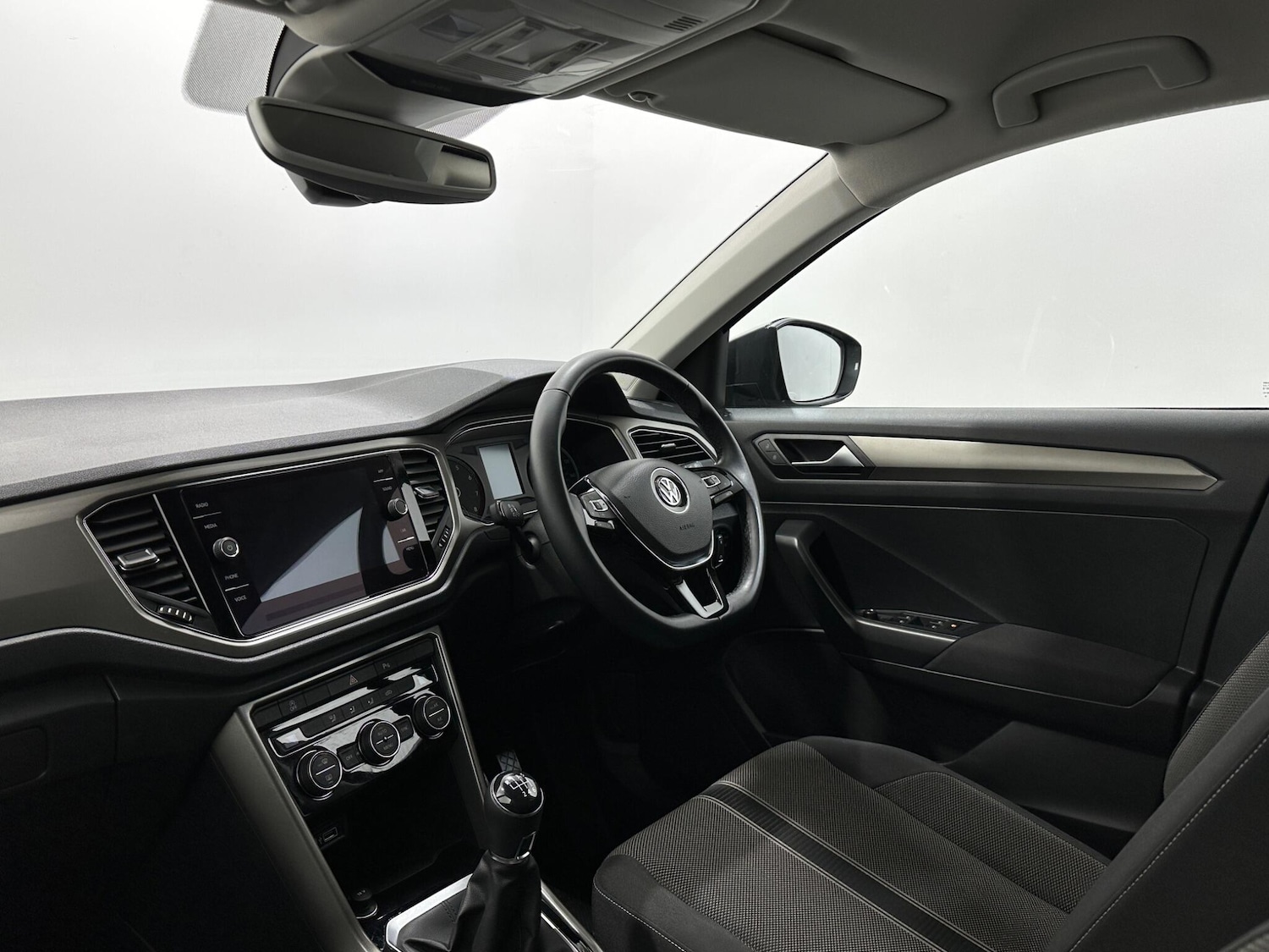 Used Volkswagen T-Roc 2020 for sale - 76878883: Photo 30