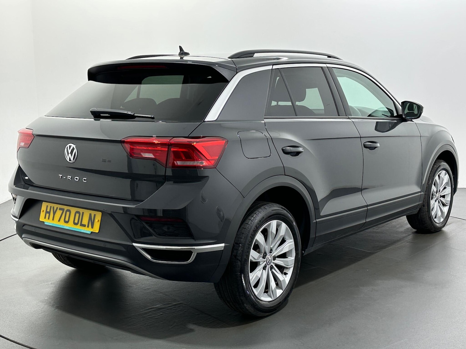 Used Volkswagen T-Roc 2020 for sale - 76878883: Photo 8