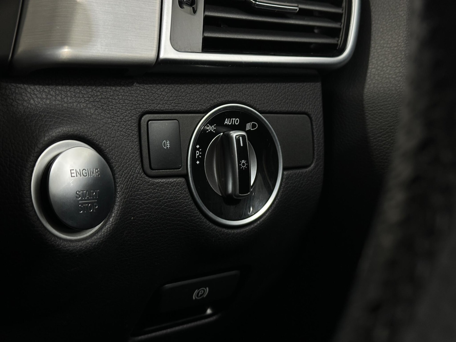 Used Mercedes-Benz GLE 2017 for sale - 77924843: Photo 17