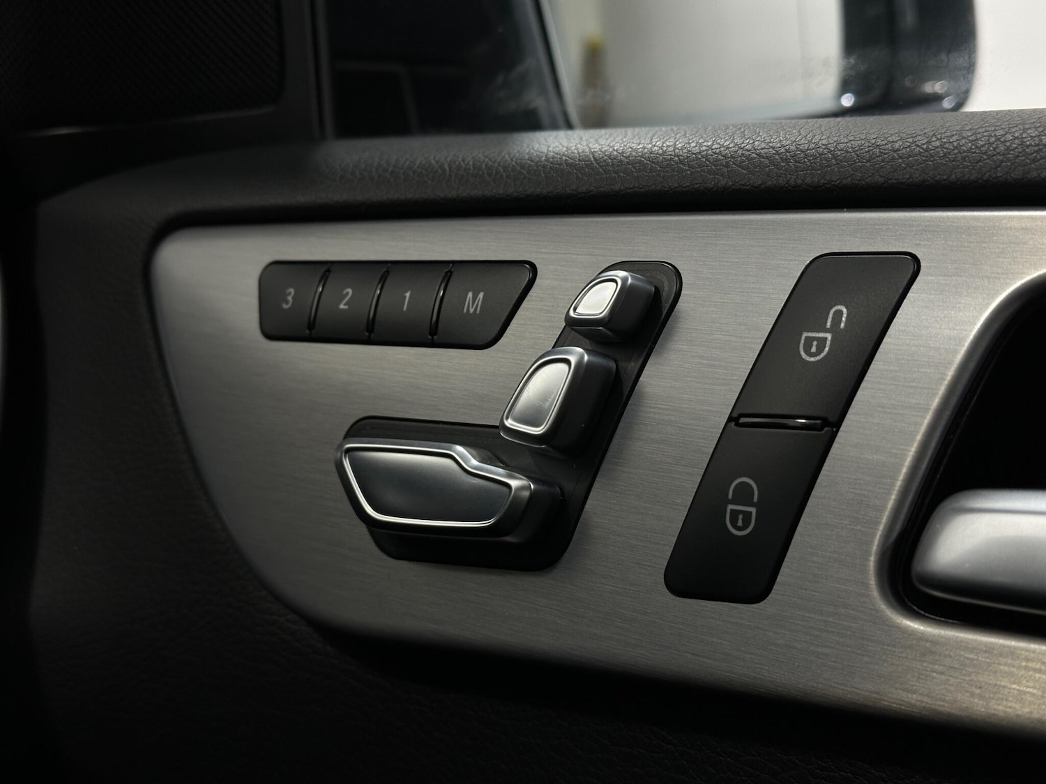 Used Mercedes-Benz GLE 2017 for sale - 77924843: Photo 18