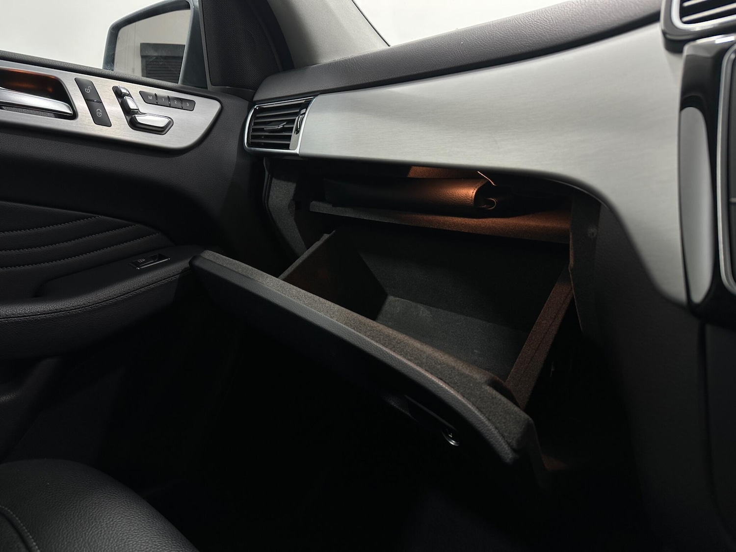 Used Mercedes-Benz GLE 2017 for sale - 77924843: Photo 30