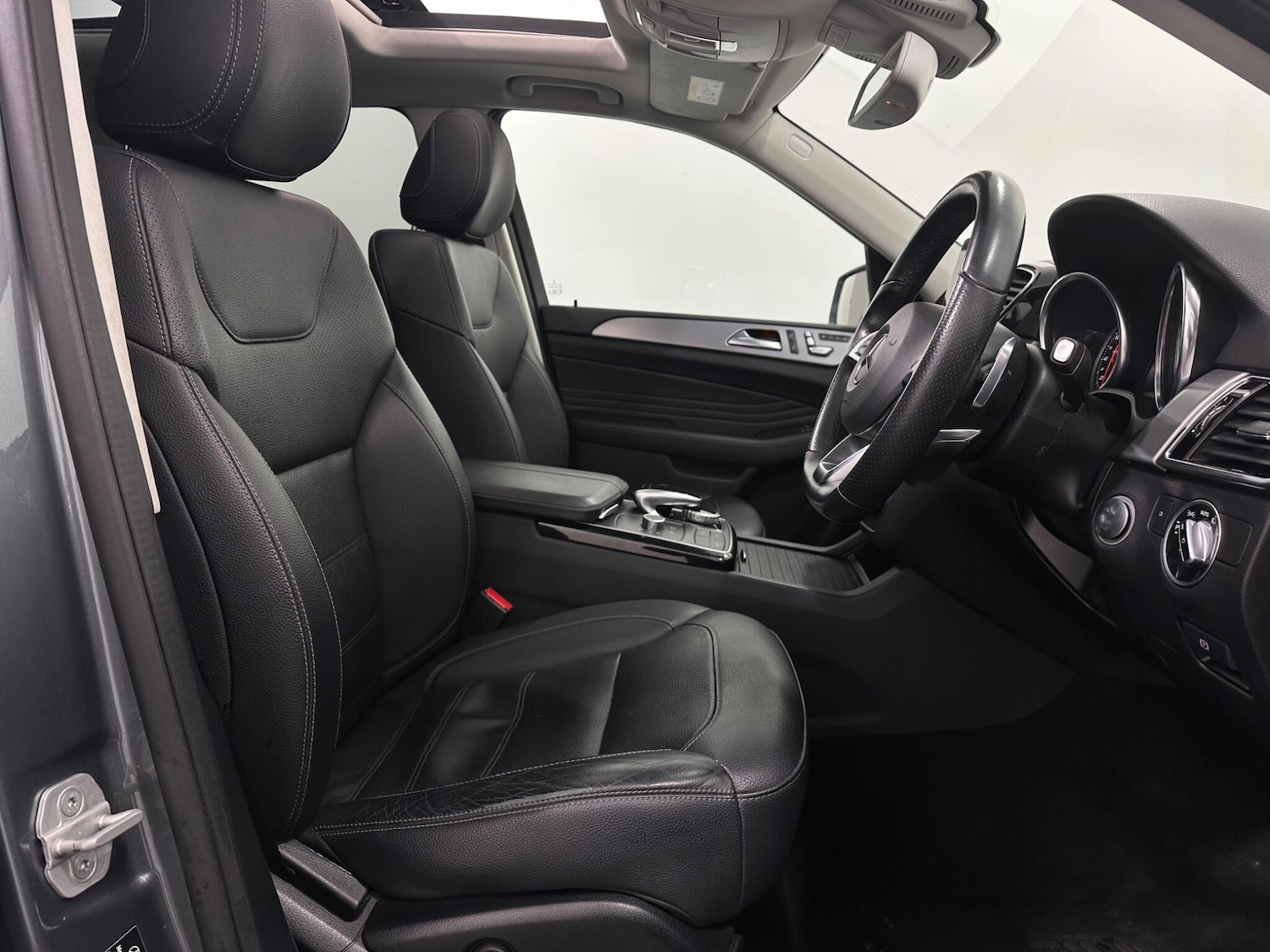 Used Mercedes-Benz GLE 2017 for sale - 77924843: Photo 33