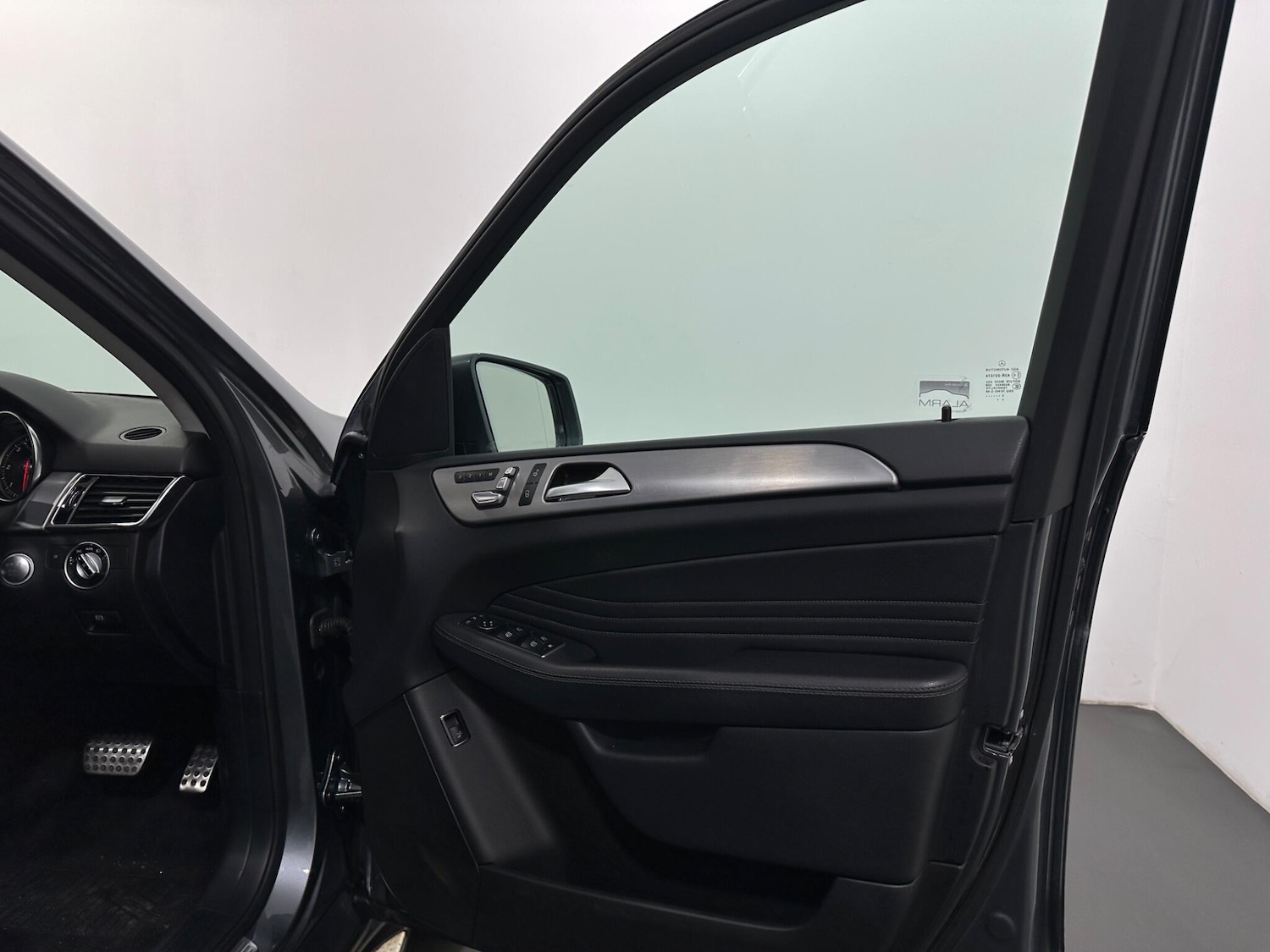 Used Mercedes-Benz GLE 2017 for sale - 77924843: Photo 36