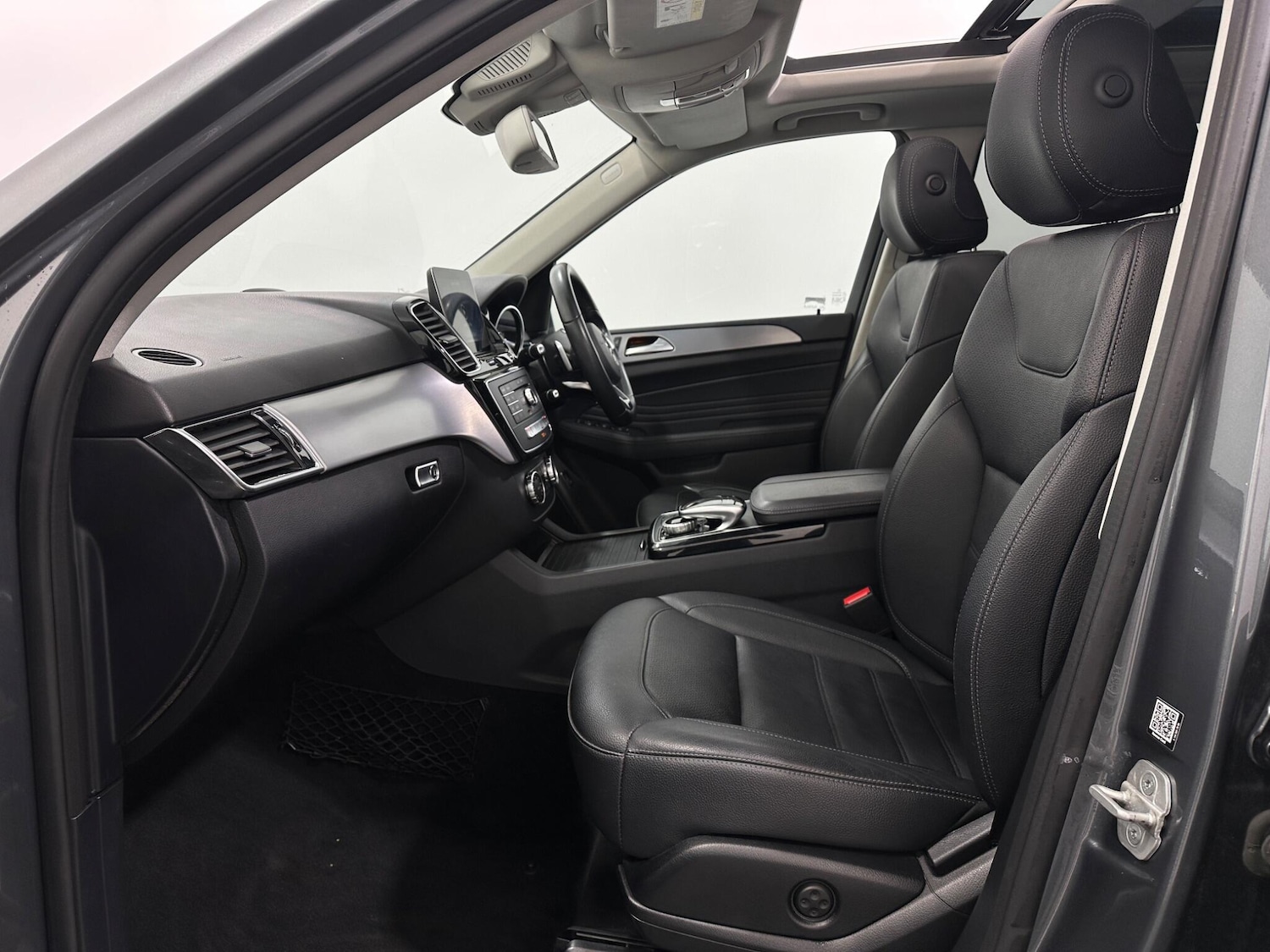 Used Mercedes-Benz GLE 2017 for sale - 77924843: Photo 37