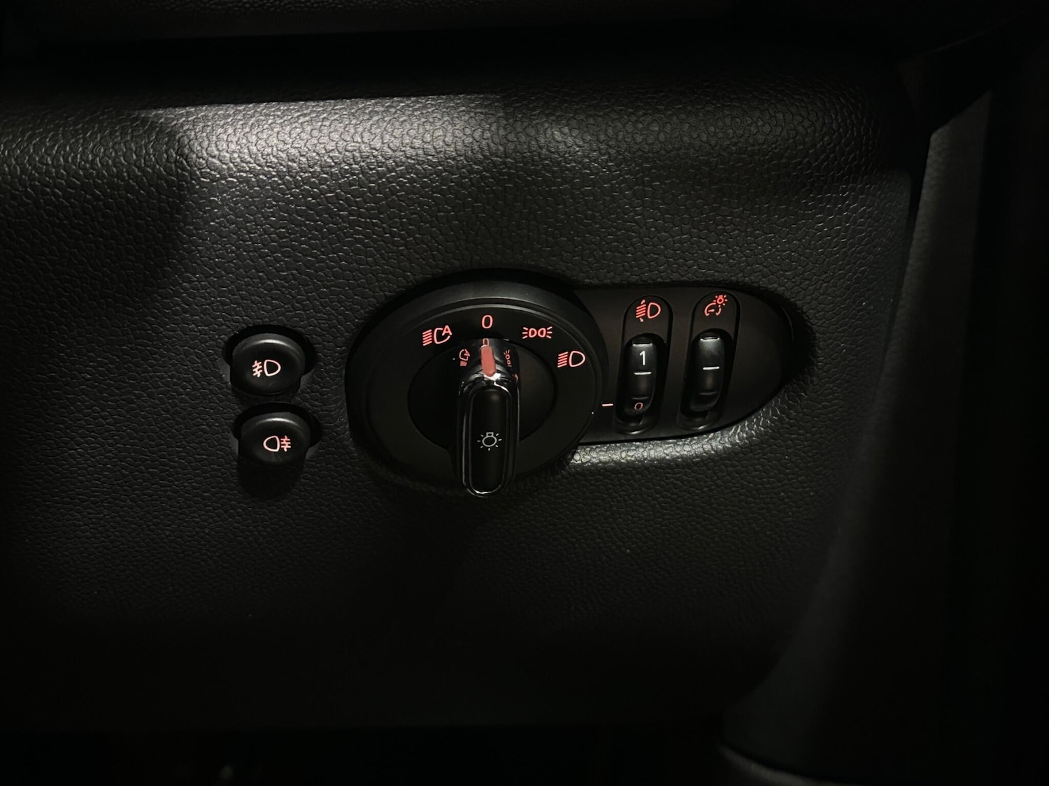 Used MINI Hatch 2018 for sale - 77400905: Photo 18