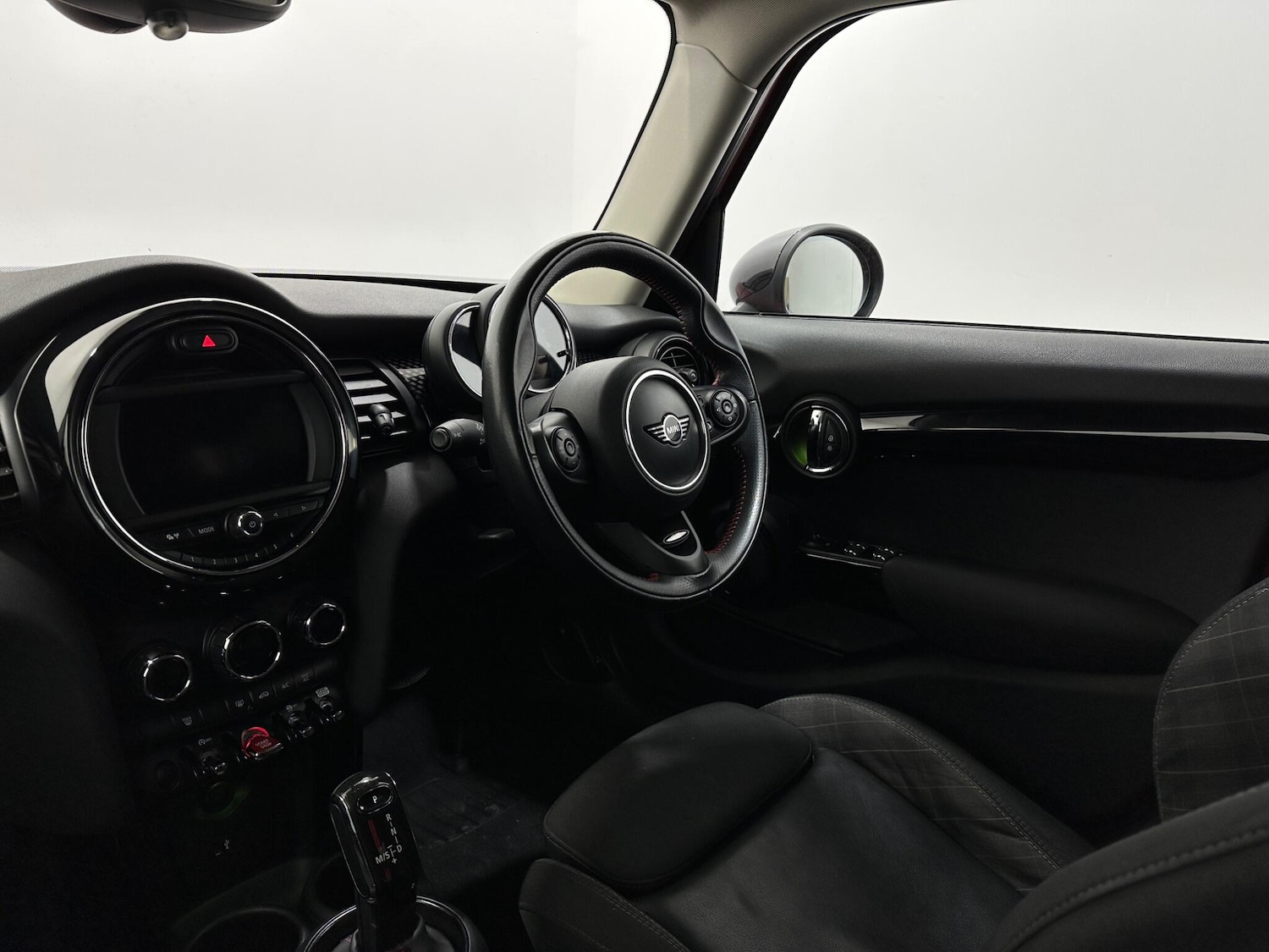 Used MINI Hatch 2018 for sale - 77400905: Photo 31