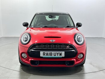 Used MINI Hatch 2018 for sale - 77400905: Photo