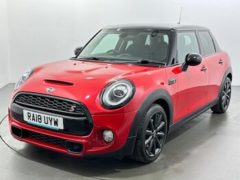 Used MINI Hatch 2018 for sale - 77400905: Photo