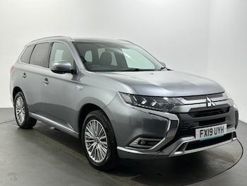 Mitsubishi - Outlander