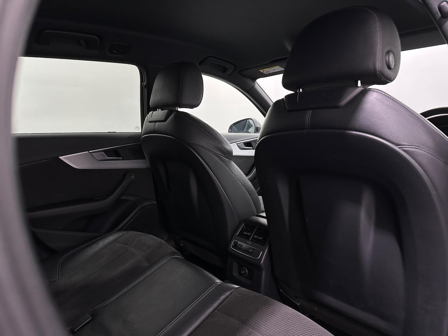 Used Audi A4 2019 for sale - 76878893: Photo 41