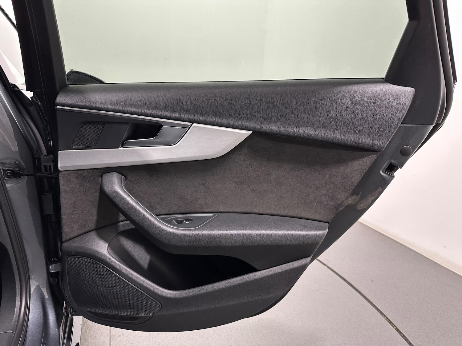 Used Audi A4 2019 for sale - 76878893: Photo 42