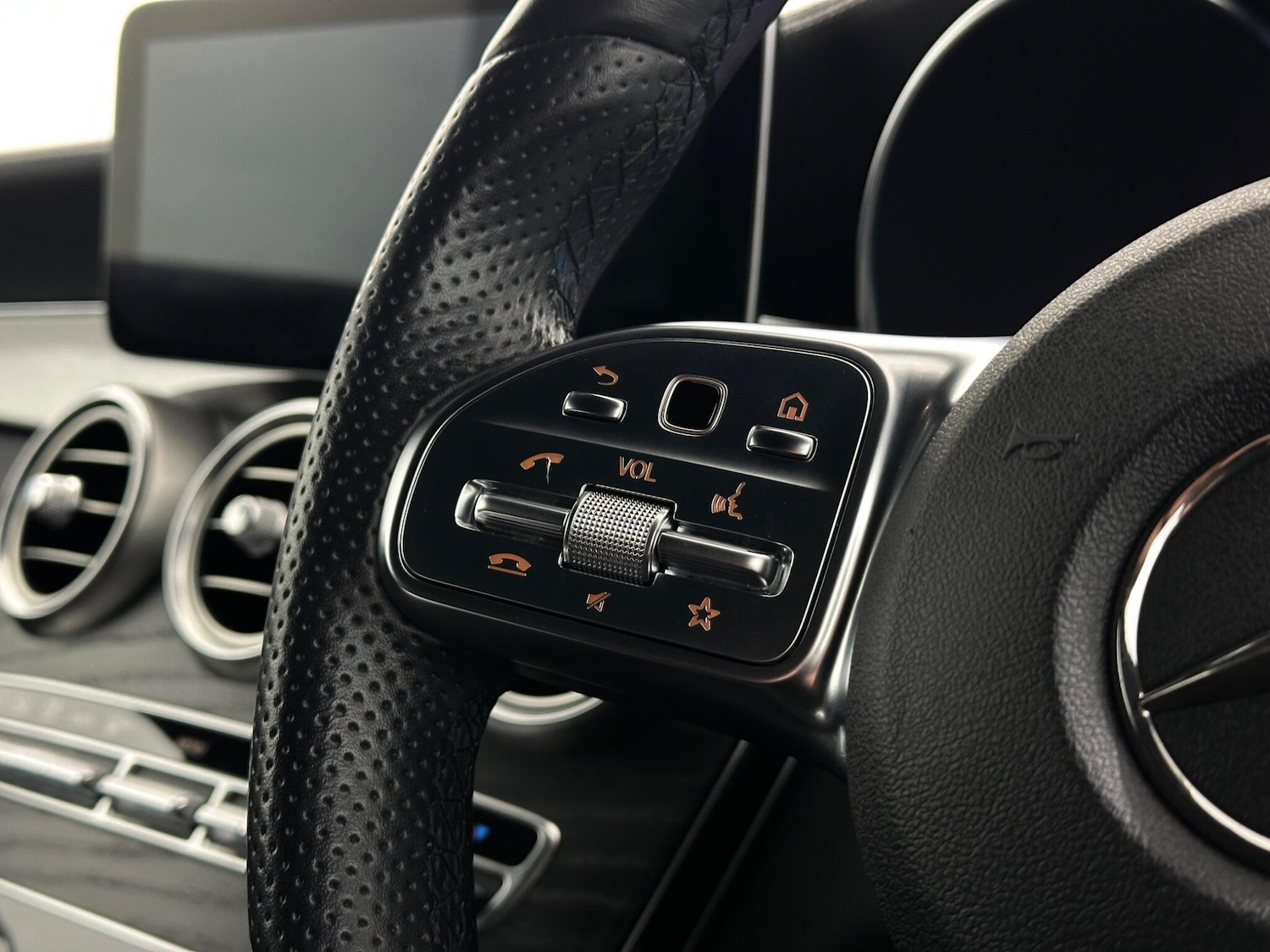 Used Mercedes-Benz C Class 2018 for sale - 77229460: Photo 14