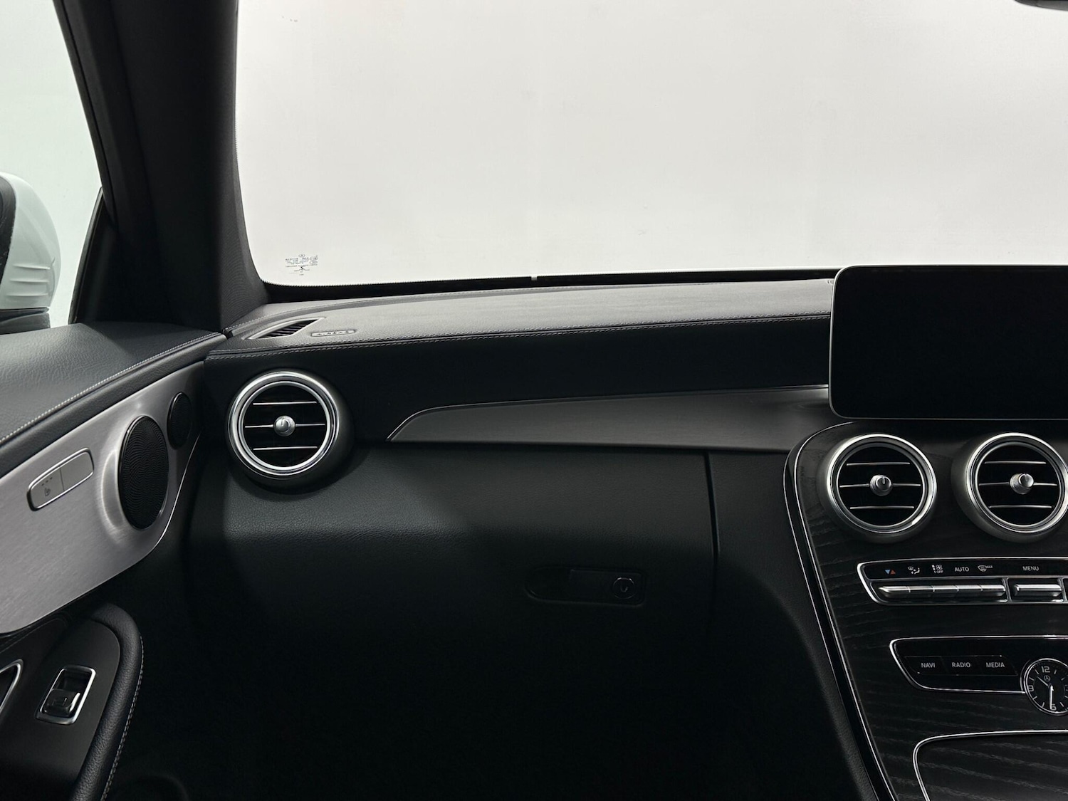 Used Mercedes-Benz C Class 2018 for sale - 77229460: Photo 29