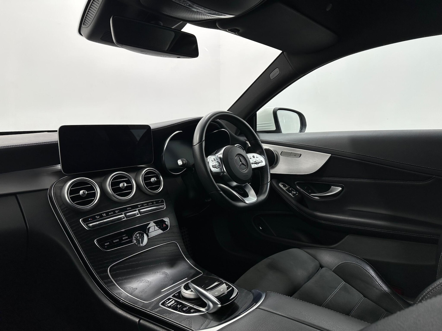 Used Mercedes-Benz C Class 2018 for sale - 77229460: Photo 31