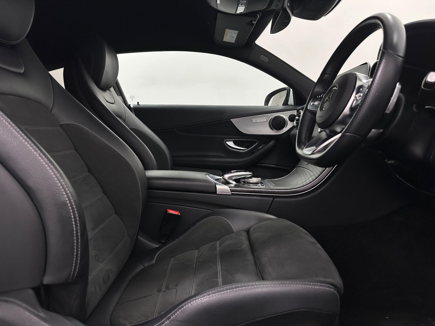 Used Mercedes-Benz C Class 2018 for sale - 77229460: Photo 32