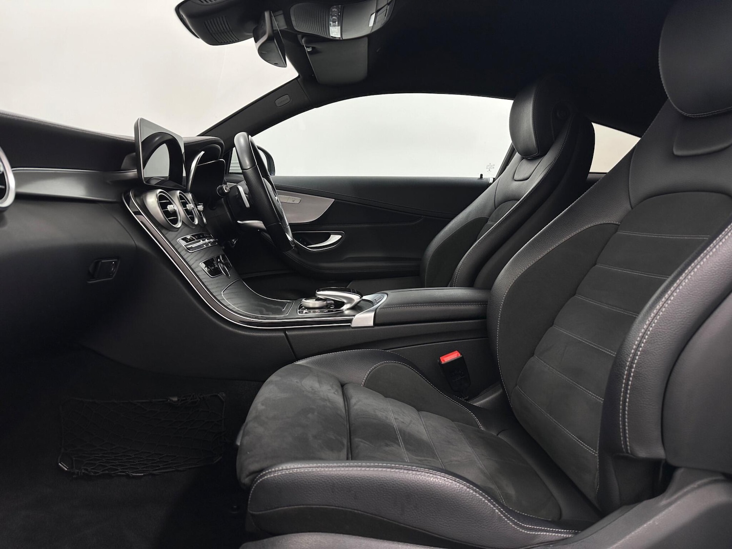 Used Mercedes-Benz C Class 2018 for sale - 77229460: Photo 35