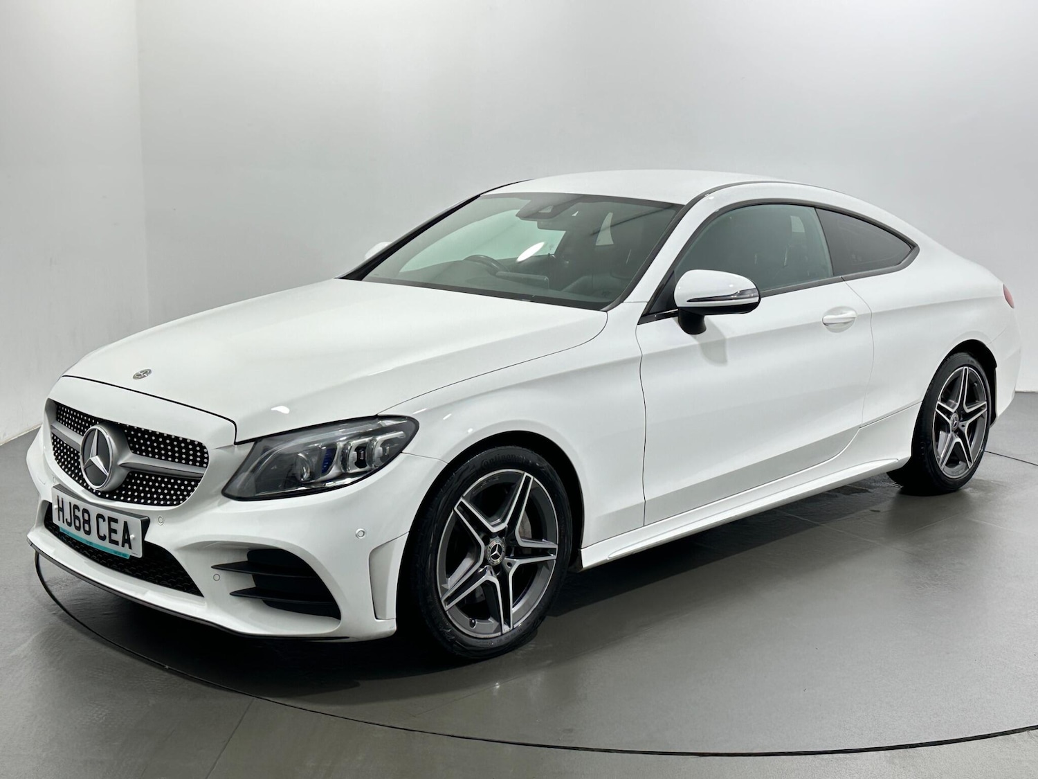 Used Mercedes-Benz C Class 2018 for sale - 77229460: Photo 4