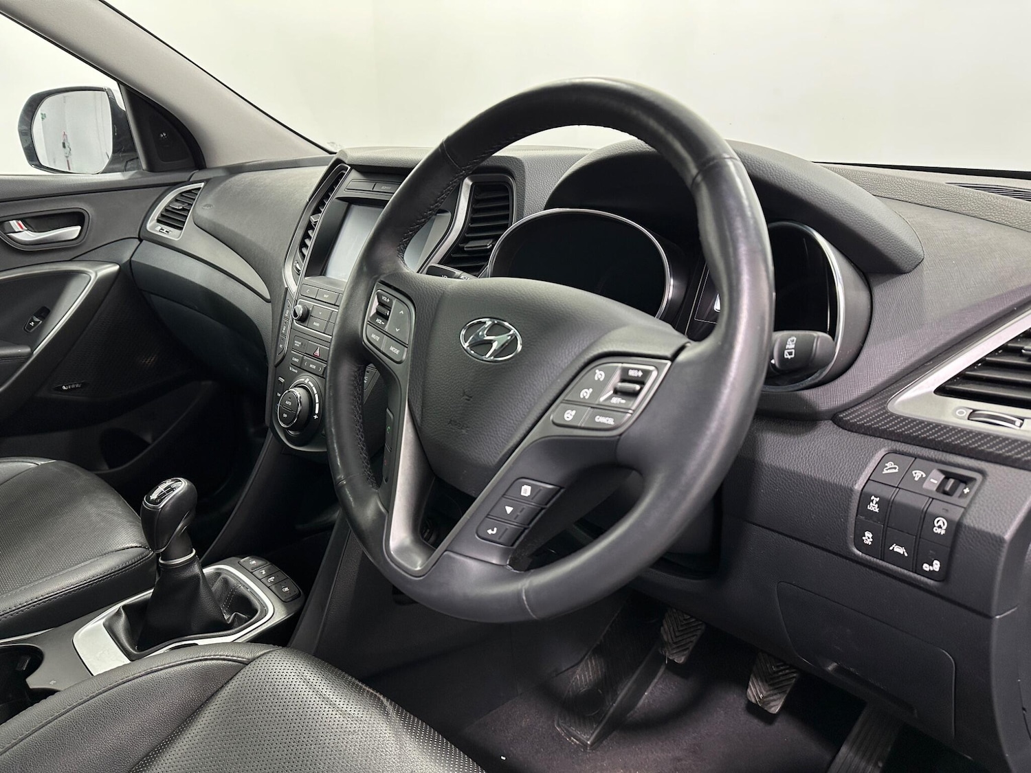 Used Hyundai Santa Fe 2018 for sale - 78020114: Photo 11