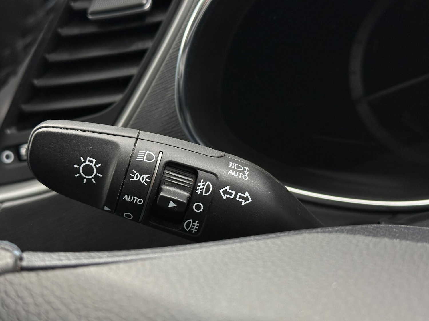 Used Hyundai Santa Fe 2018 for sale - 78020114: Photo 13