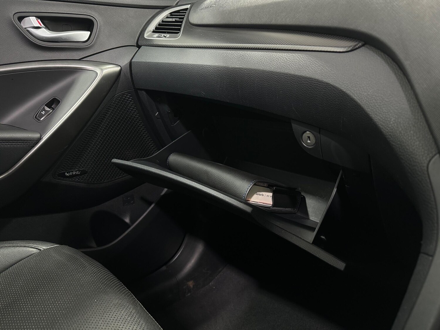 Used Hyundai Santa Fe 2018 for sale - 78020114: Photo 30