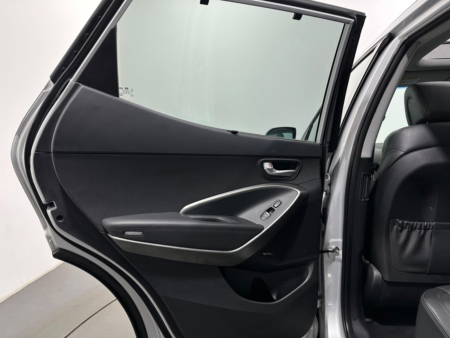 Used Hyundai Santa Fe 2018 for sale - 78020114: Photo 41