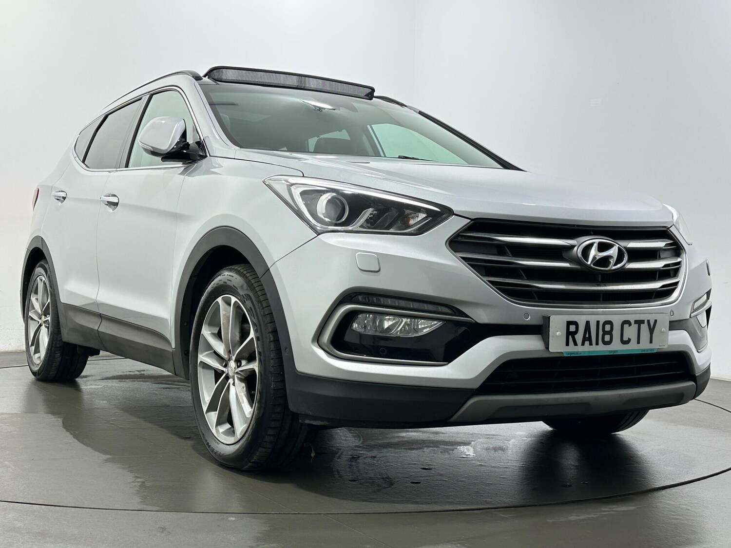 Used Hyundai Santa Fe 2018 for sale - 78020114: Photo 57