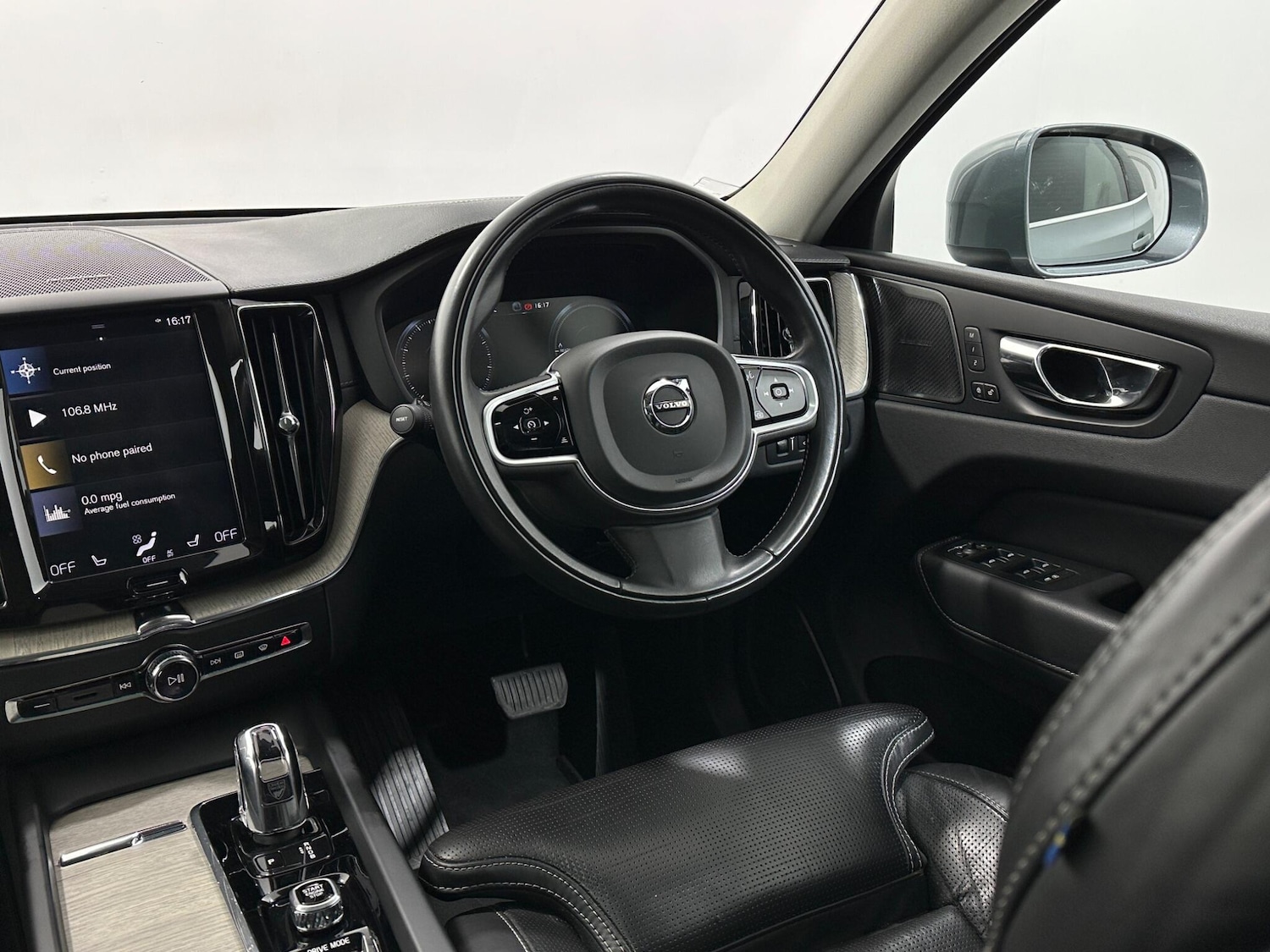 Used Volvo XC60 2019 for sale - 78086848: Photo 12