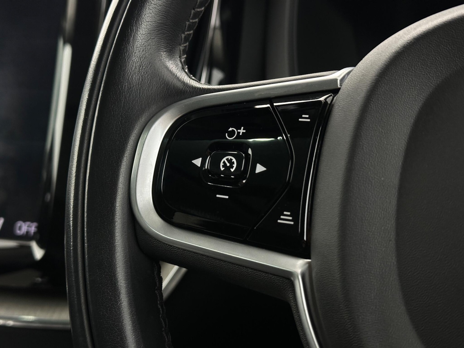 Used Volvo XC60 2019 for sale - 78086848: Photo 14