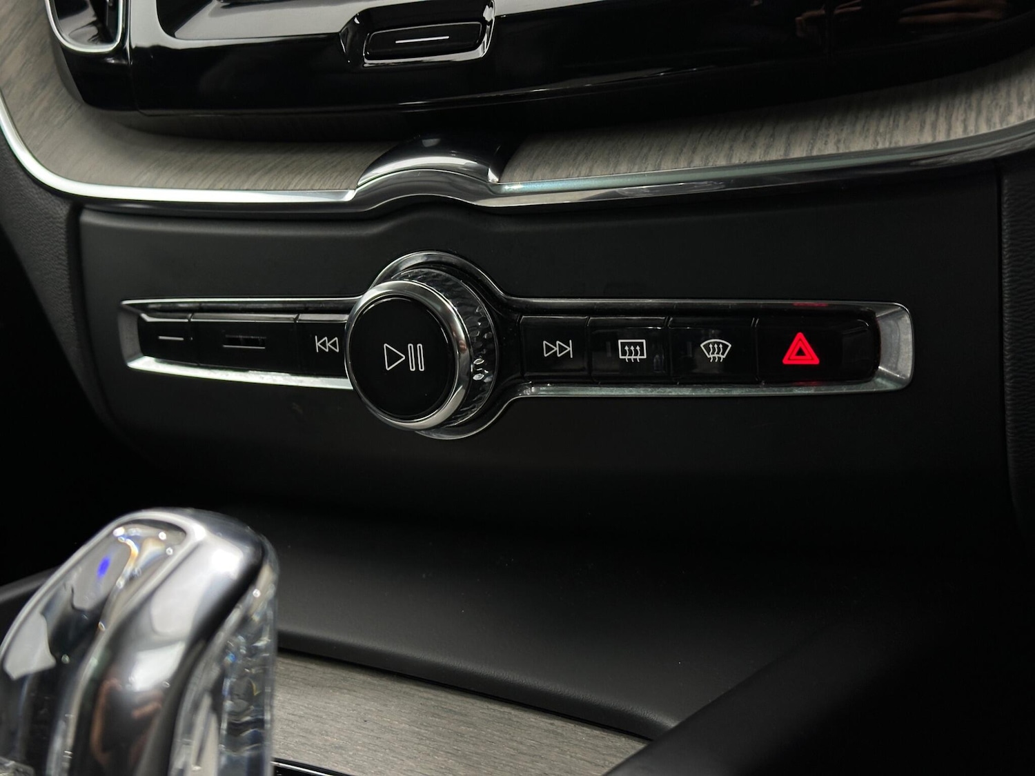 Used Volvo XC60 2019 for sale - 78086848: Photo 24