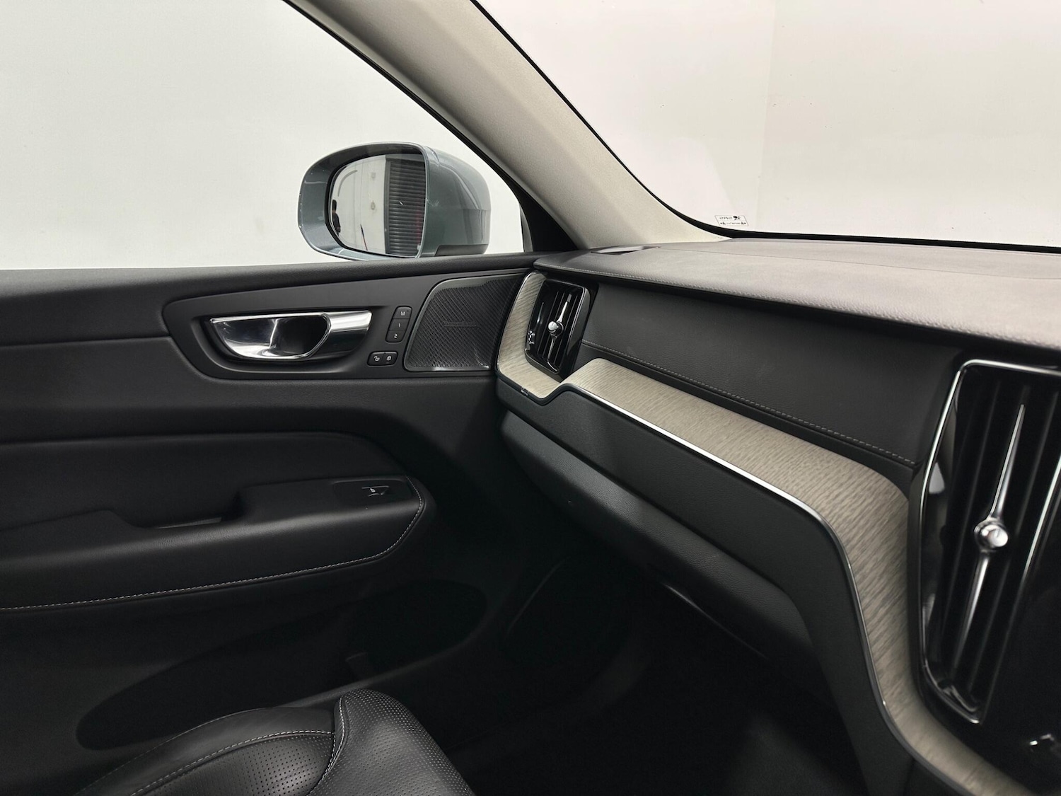 Used Volvo XC60 2019 for sale - 78086848: Photo 29