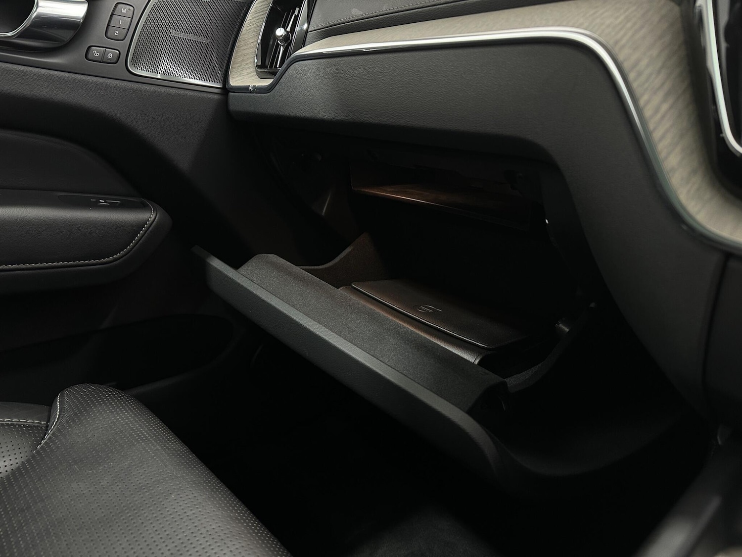 Used Volvo XC60 2019 for sale - 78086848: Photo 30