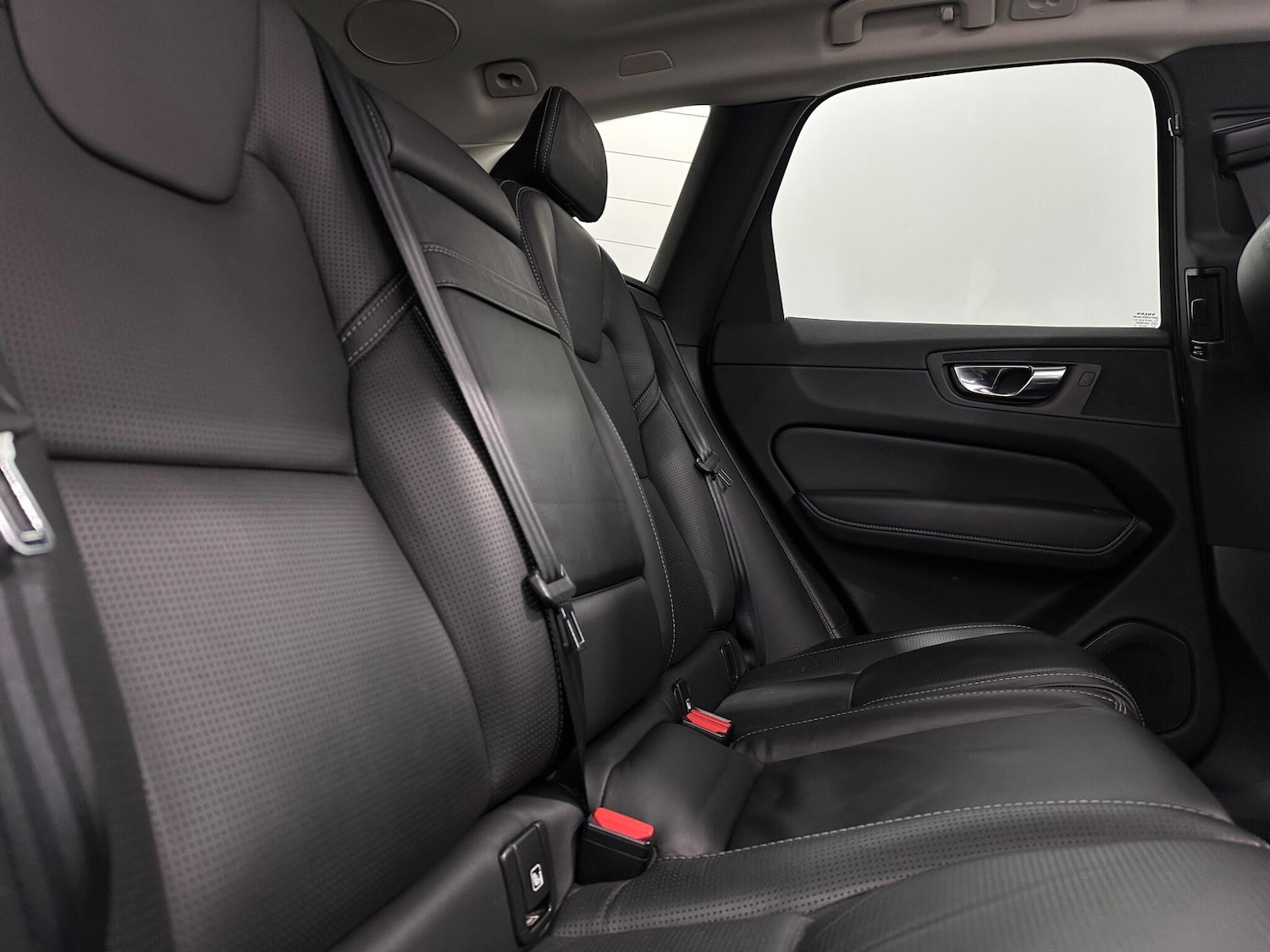 Used Volvo XC60 2019 for sale - 78086848: Photo 45